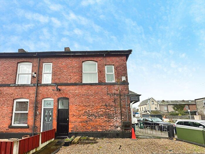 2 Bedroom Flat For Sale In Brierley Street, Bury, BL9