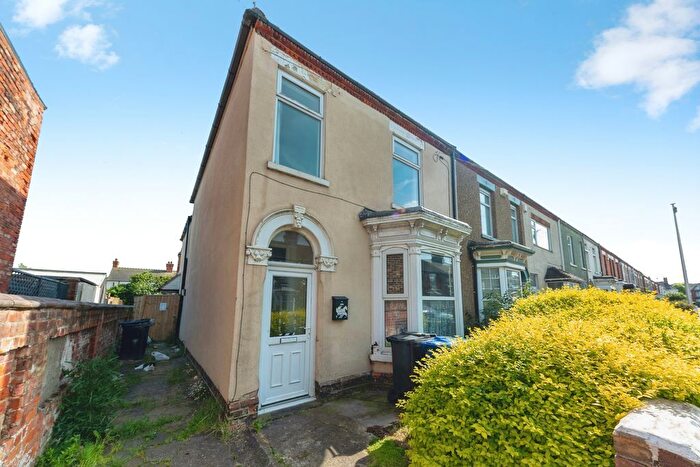 1 Bedroom Flat For Sale In Algernon Street, Grimsby, DN32
