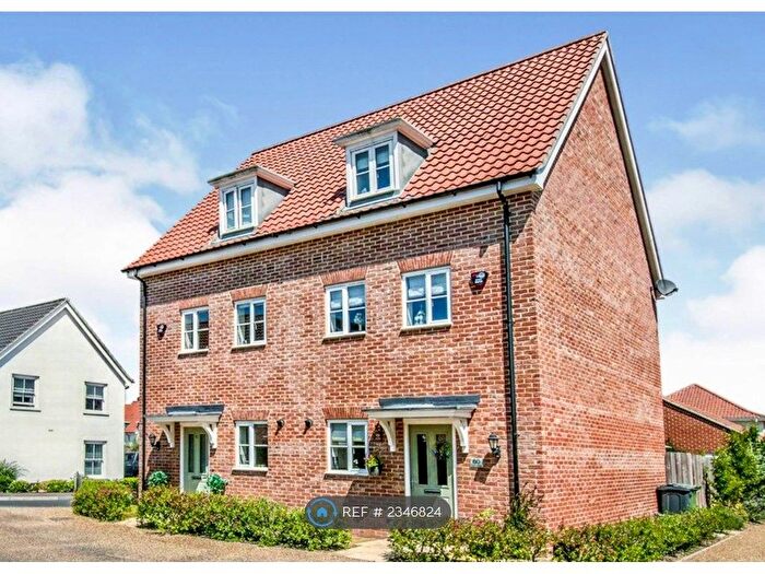 3 Bedroom Semi-Detached House To Rent In Coot Drive, Sprowston, Norwich, NR7