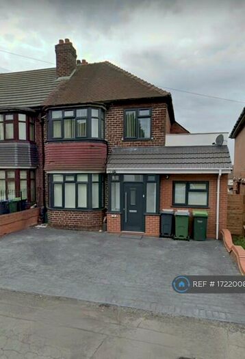 3 Bedroom Semi-Detached House To Rent In Landswood Road, Oldbury, B68