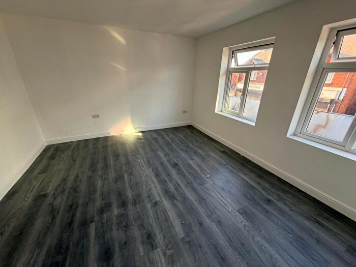 1 Bedroom Flat To Rent In Flat - High Street, Rowley Regis, B65