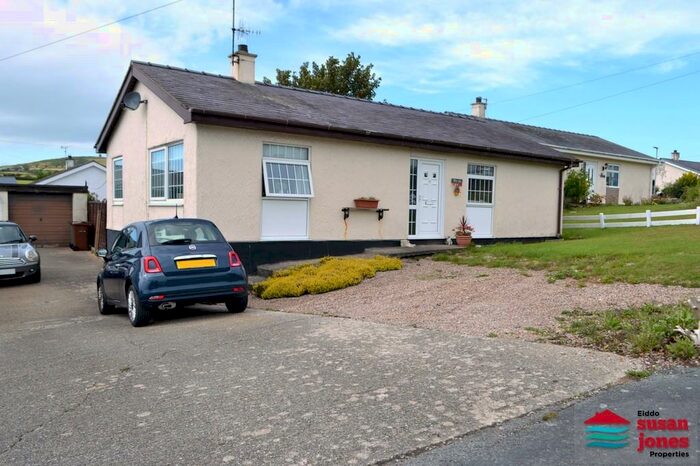 2 Bedroom Detached Bungalow For Sale In Llanbedrog, Pen Llyn Peninsula, LL53
