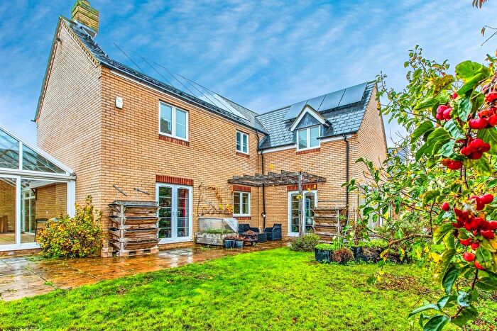 4 Bedroom Detached House For Sale In Bullrush Lane, Great Cambourne, Cambridge, CB23