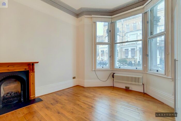 2 Bedroom Flat To Rent In Gwendwr Road, London, W14