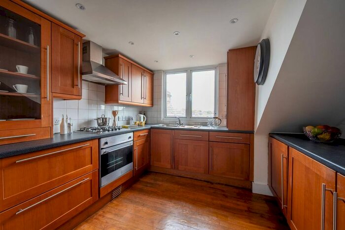 1 Bedroom Flat To Rent In Lower Richmond Road, West Putney, London, SW15