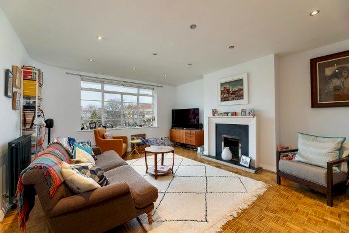 3 Bedroom Flat To Rent In Heath Rise, Kersfield Road, London, SW15