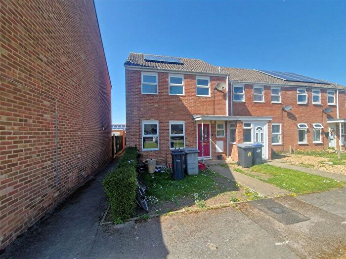 3 Bedroom End Of Terrace House For Sale In St. Marys, Steeple Ashton, Trowbridge, BA14