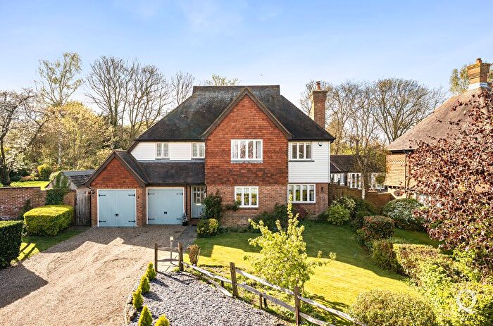 5 Bedroom Detached House For Sale In Brownings Orchard, Rodmersham, Sittingbourne, Kent, ME9