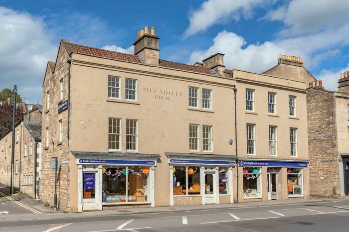 2 Bedroom Apartment To Rent In Piccadilly Place, BA1