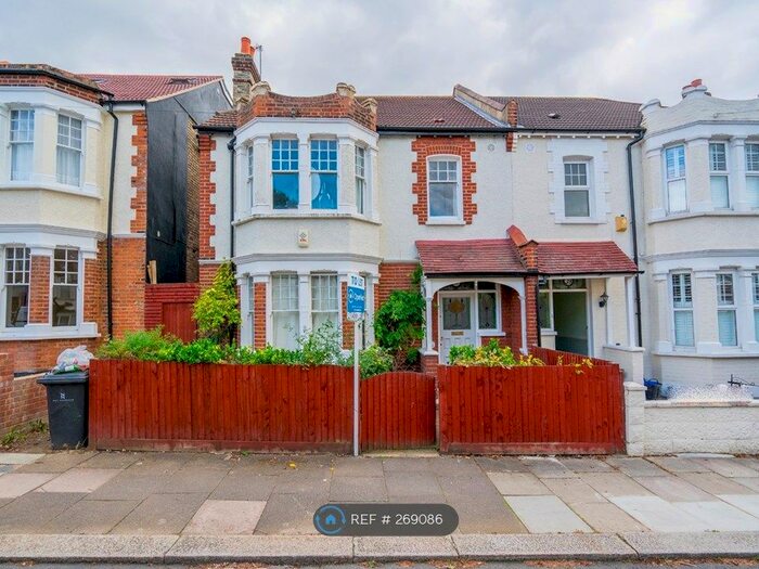 4 Bedroom Semi-Detached House To Rent In Arragon Gardens, London SW16