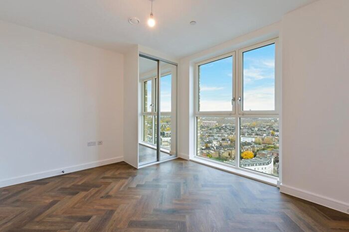 2 Bedroom Apartment To Rent In Orwell House, North West Quarter, Carlton Vale, NW6