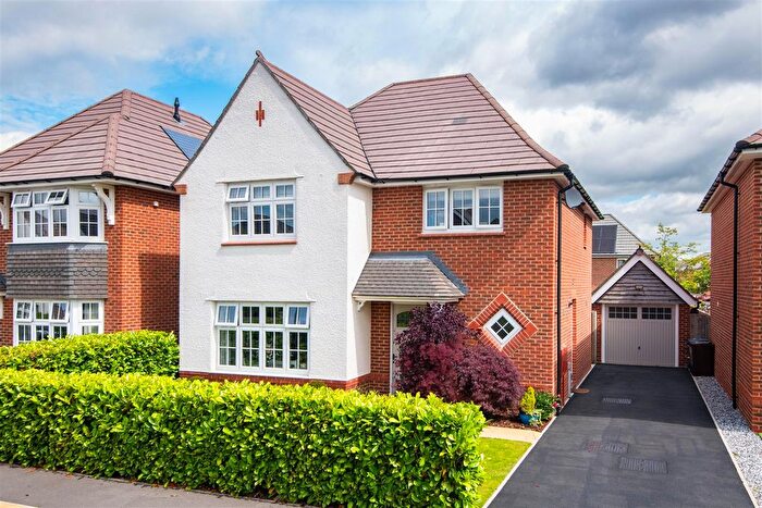 4 Bedroom Detached House For Sale In Rook Crescent, Leyland, PR25