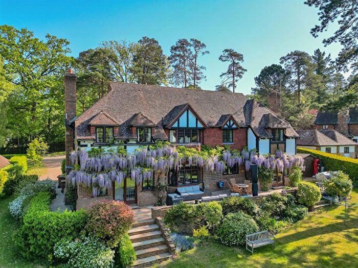 5 Bedroom Detached House For Sale In Woodland Drive, East Horsley, KT24