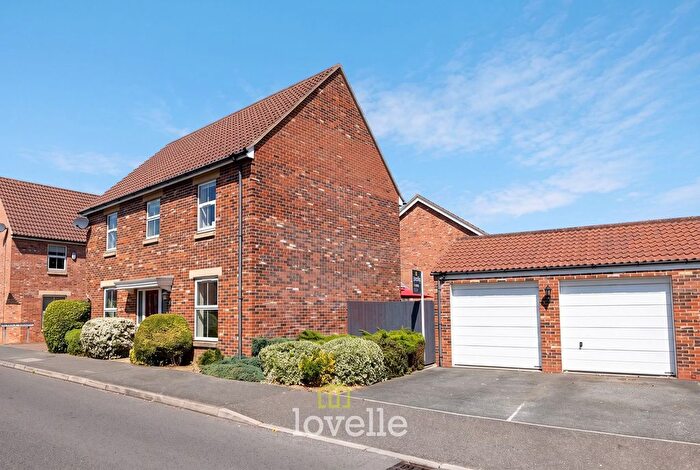 4 Bedroom Detached House For Sale In Fenwick Road, Scartho Top, DN33