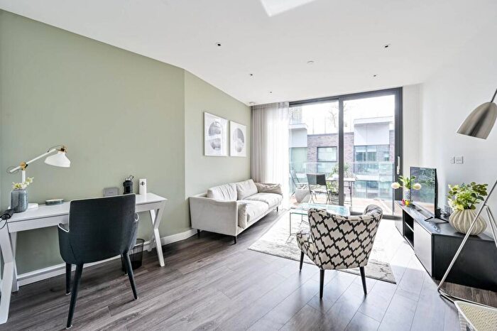 1 Bedroom Flat To Rent In Aldgate, Aldgate, London, E1