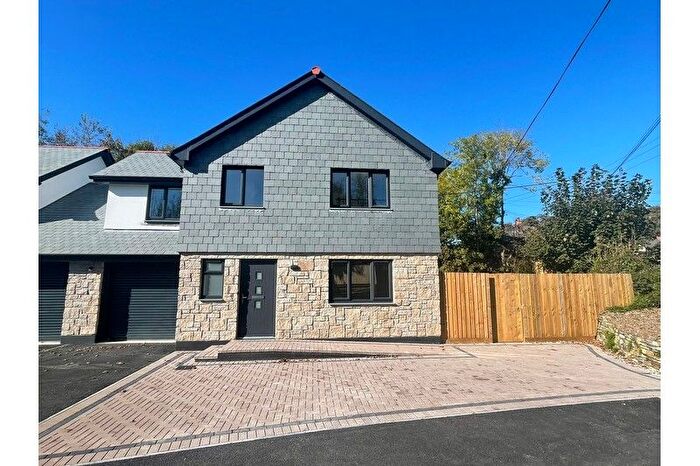 4 Bedroom Link Detached House For Sale In Higher Penponds, Penponds, Camborne, TR14