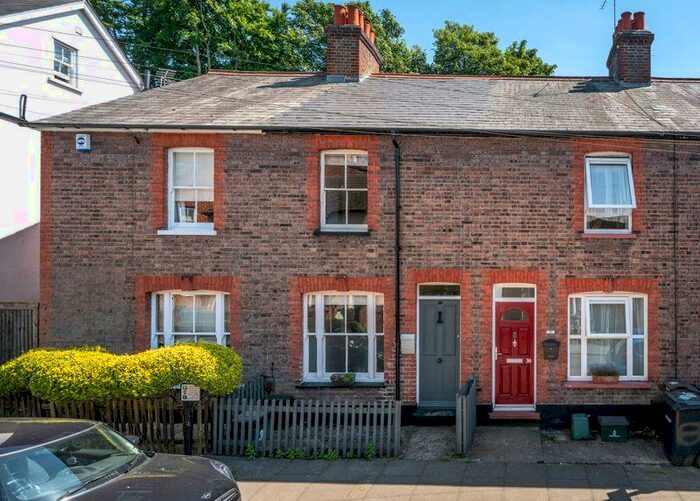 3 Bedroom Terraced House To Rent In Church Street, St. Albans, AL3