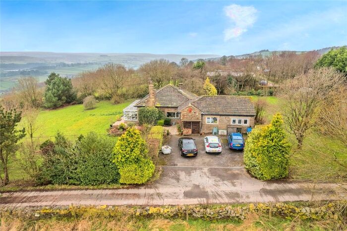 3 Bedroom Bungalow For Sale In Hob Cote Lane, Oakworth, Keighley, West Yorkshire, BD22