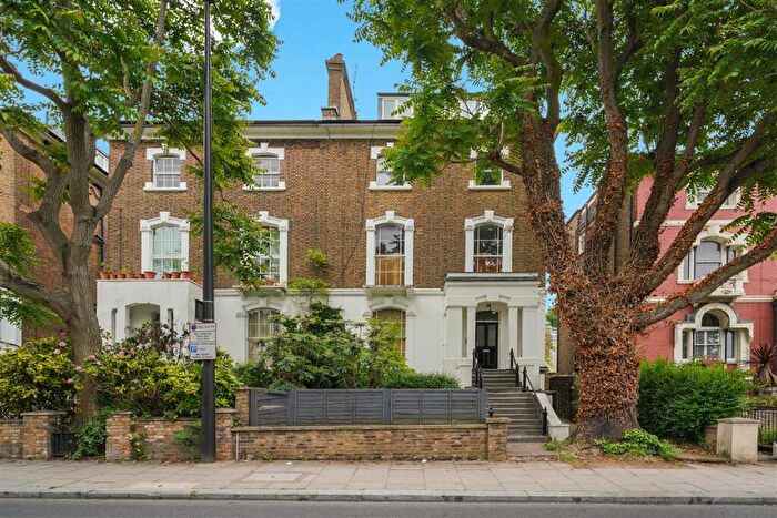 2 Bedroom Flat For Sale In Camden Road, NW1