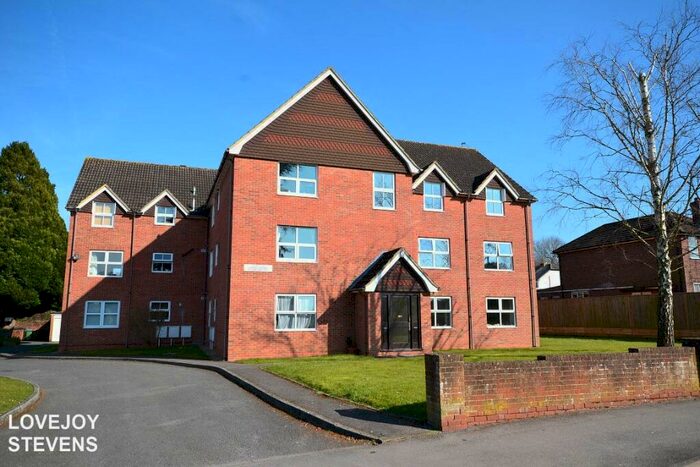 1 Bedroom Flat To Rent In Newtown Road, Newbury, RG14