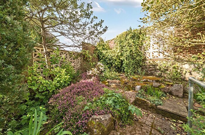 3 Bedroom Detached Bungalow For Sale In Cranford Road, Paignton, Devon, TQ3
