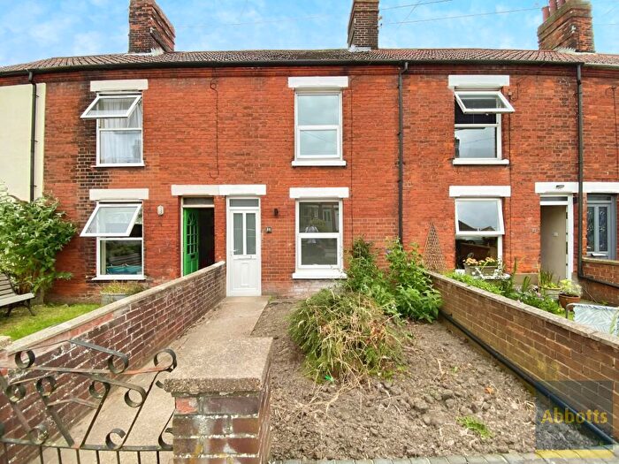 3 Bedroom Terraced House To Rent In Kitchener Road, NR24