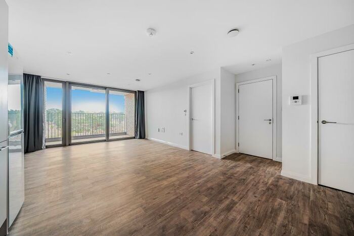 1 Bedroom Retirement Property To Rent In Woking, GU21