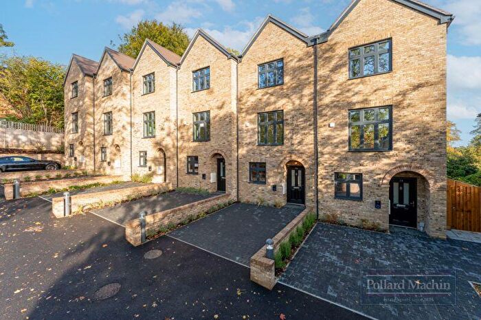 4 Bedroom Terraced House To Rent In Haling Park Road, South Croydon, CR2