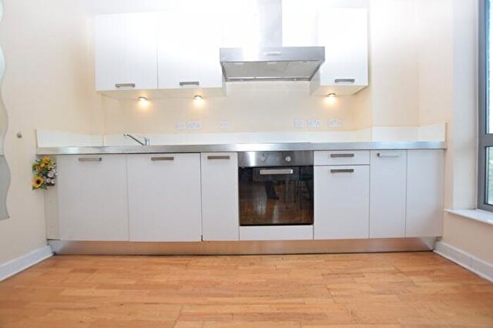 2 Bedroom Apartment To Rent In Metis, Scotland St, S3