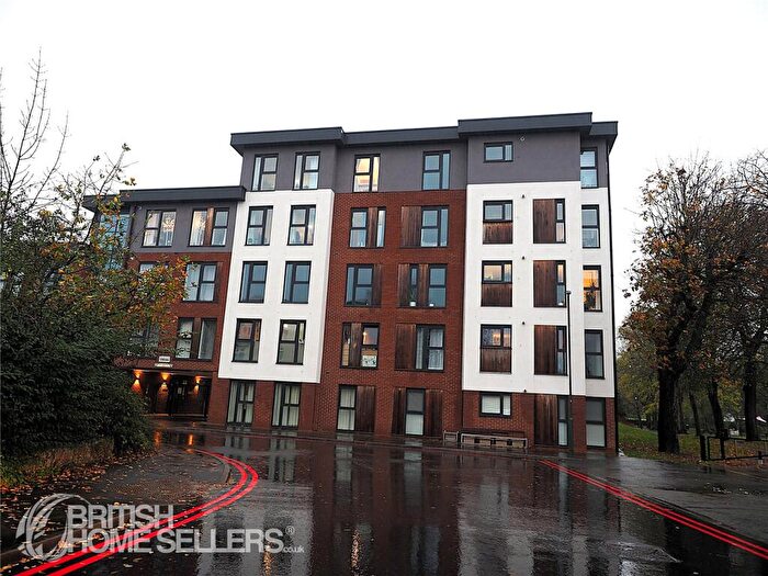 2 Bedroom Apartment For Sale In Richard Lewis Way, Shirley, Solihull, West Midlands, B90