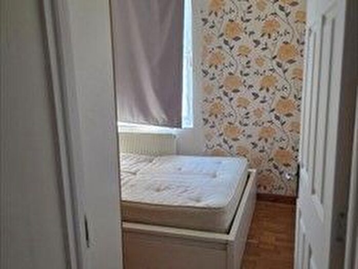 1 Bedroom Flat To Rent In Bonnersfield Lane, Harrow, HA1