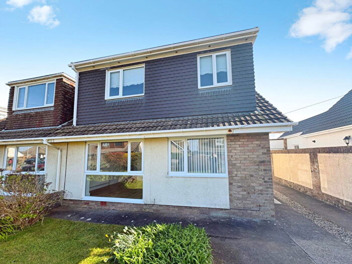 4 Bedroom Semi Detached House For Sale In Longacre Drive, Nottage, Porthcawl, CF36