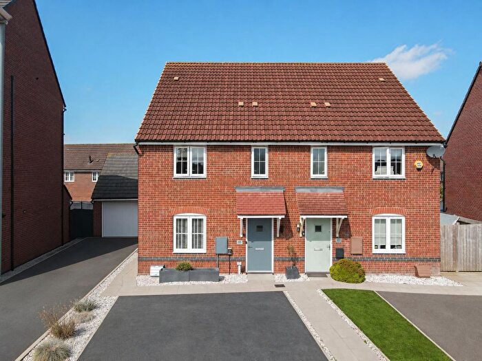 3 Bedroom Semi-Detached House For Sale In Harvest Drive, Cotgrave, Nottingham, NG12