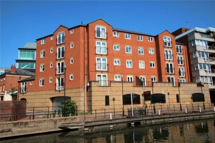 2 Bedroom Apartment To Rent In Mayflower Court, Highbridge Wharf, Reading, Berkshire, RG1