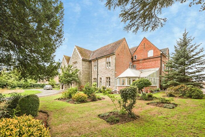 2 Bedroom Flat For Sale In Church Lane, Atherstone, Warwickshire, CV9