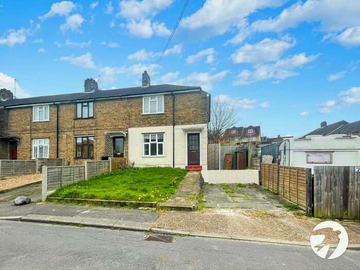 3 Bedroom Terraced House To Rent In Princes Street, Rochester, Kent, ME1