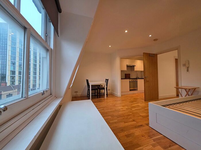 1 Bedroom Studio To Rent In Shoreditch High Street, London, E1