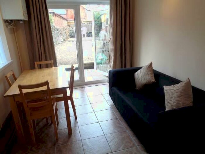 5 Bedroom Terraced House To Rent In Arabella Street, Roath, Cardiff, CF24