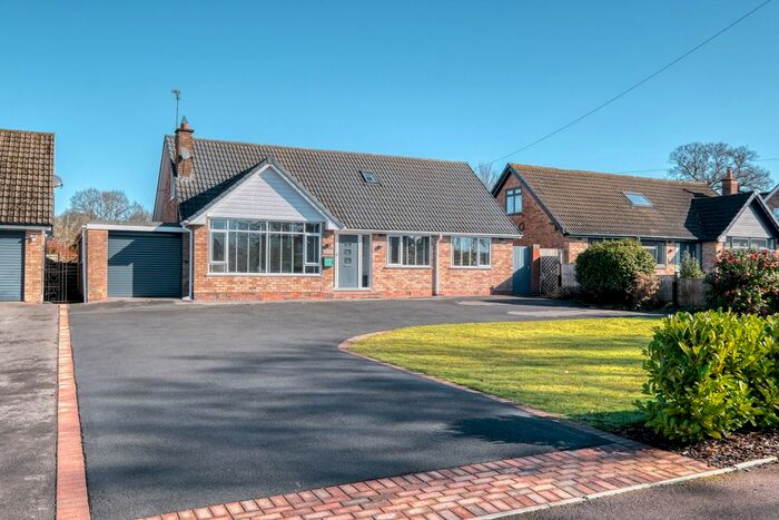 4 Bedroom Detached Bungalow For Sale In Salt Way, Astwood Bank, B96