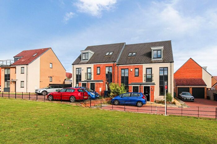 3 Bedroom Semi-Detached House To Rent In Maynard Street, Great Park, NE13