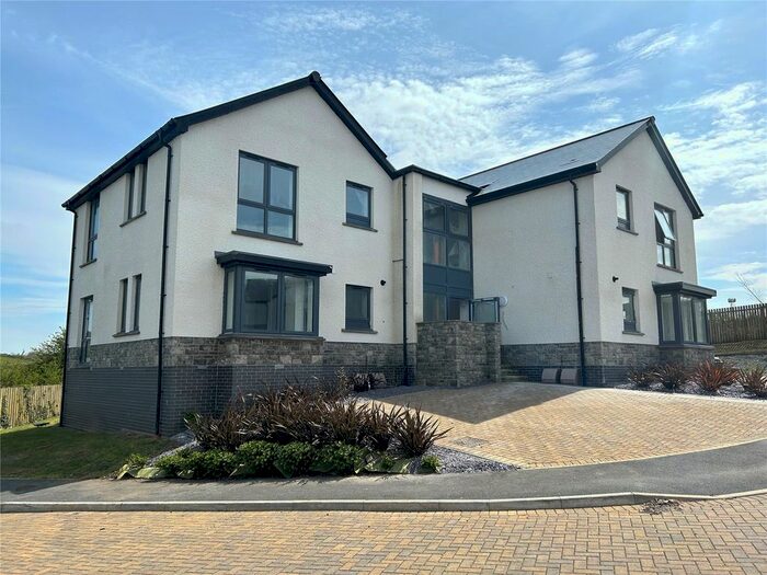 1 Bedroom Flat For Sale In Sand Banks, Broad Haven, Haverfordwest, SA62