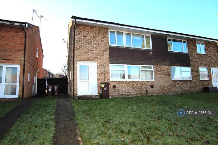 2 Bedroom Maisonette To Rent In Tatler Close, Chatham, ME5