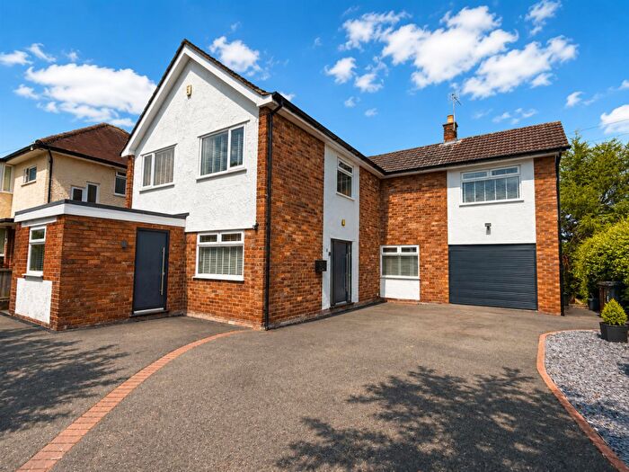 4 Bedroom Detached House For Sale In Border Road, Heswall, Wirral, CH60
