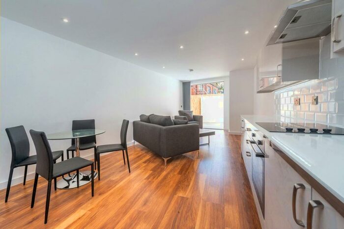 1 Bedroom Flat To Rent In Southampton Way, London, SE5