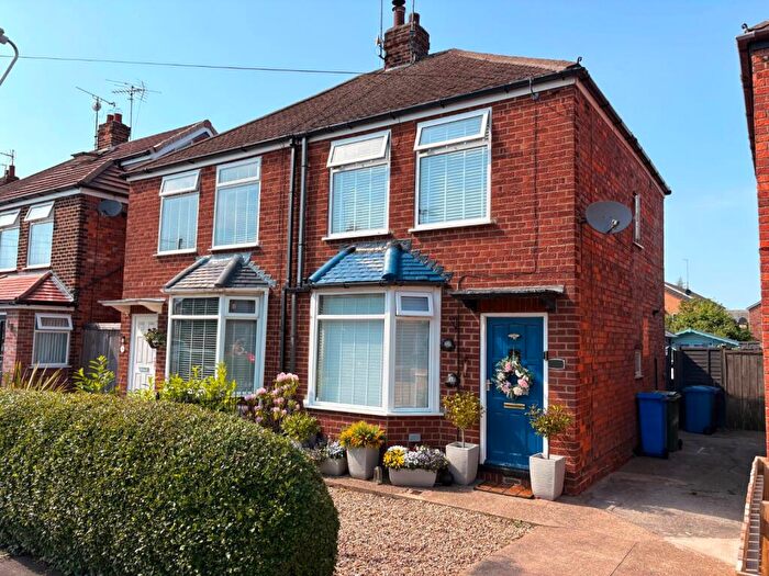 2 Bedroom Semi-Detached House For Sale In Bon Accord Road, Hessle, HU13