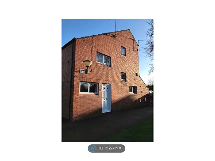 6 Bedroom Semi-Detached House To Rent In Turners Croft, Heslington, York, YO10