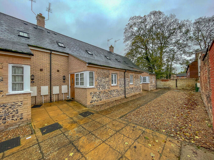 2 Bedroom Terraced House To Rent In St Marys Square, Newmarket, CB8
