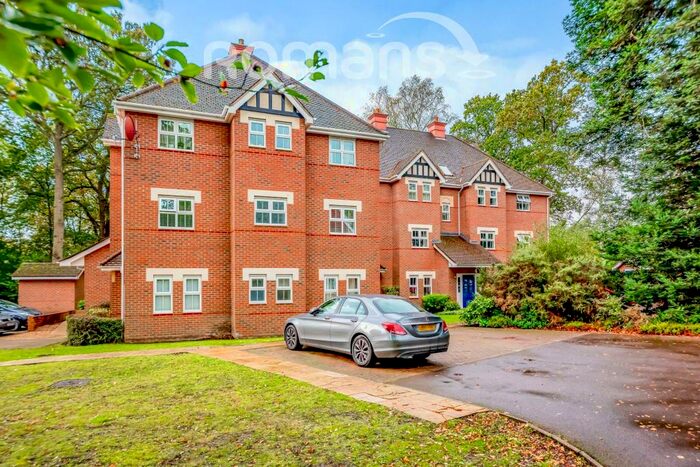 2 Bedroom Apartment To Rent In Elvetham Heath, GU51