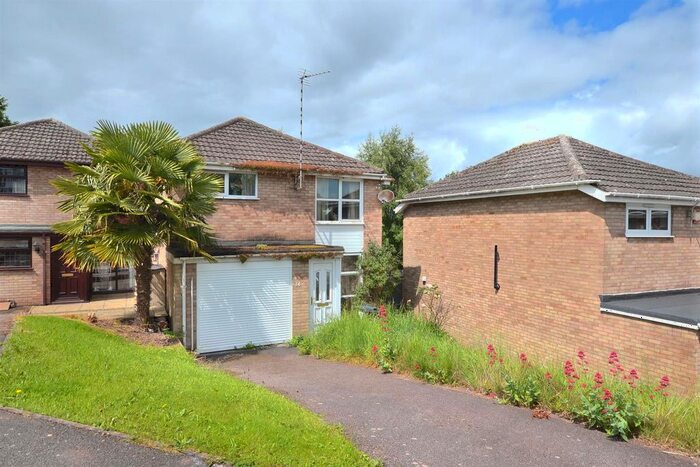3 Bedroom Link Detached House For Sale In Shepherd Walk, Kegworth, Leicestershire, DE74