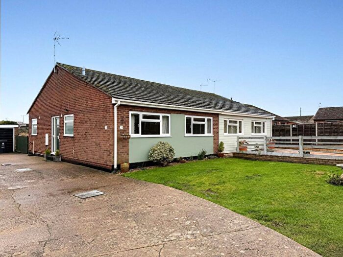 2 Bedroom Bungalow For Sale In Glebe Close, Wix, Manningtree, Essex, CO11